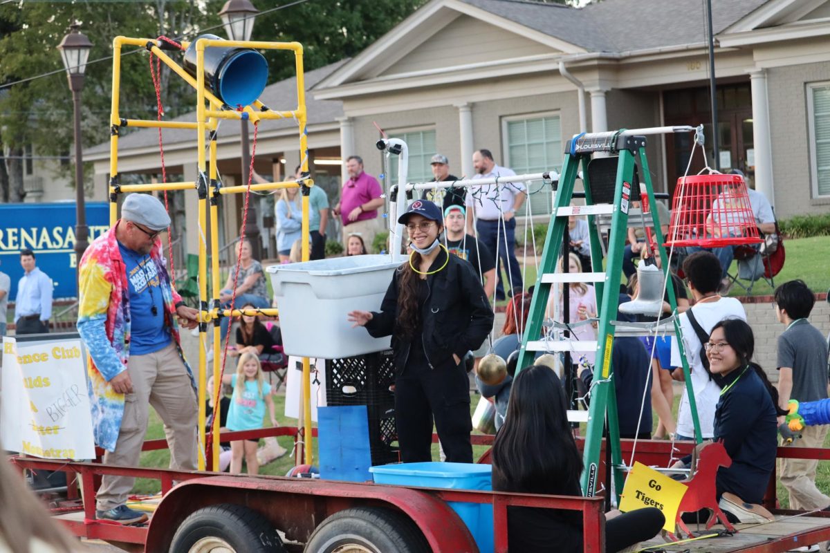 The science club Mouse Trap float in the Homecoming Parade